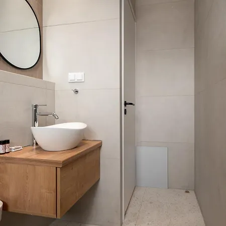 Serene 1br In The Heart Of Atenas